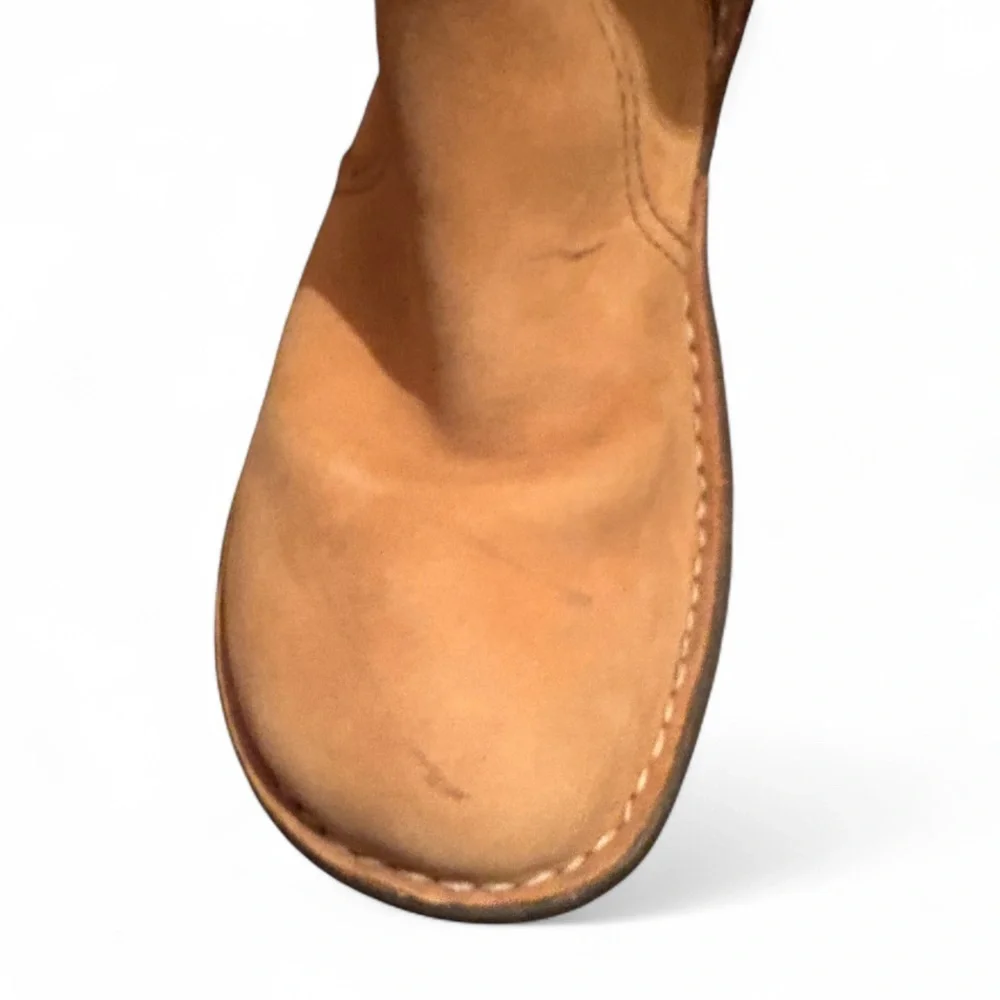 UGG Australia Skylair Women's Boots in chestnut